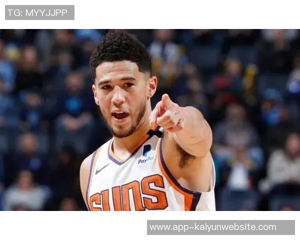 布克在纳什指导下主动担责太阳新赛季迎来最佳领袖导师 布克在纳什指导下主动担责太阳新赛季迎来最佳领袖导师