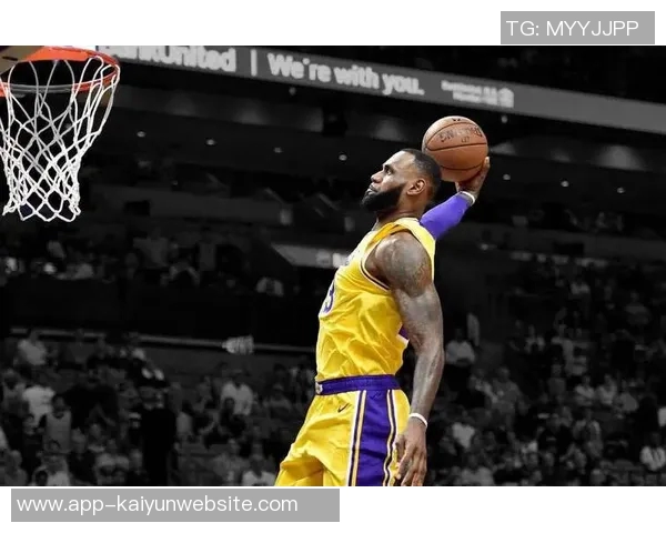 詹姆斯以成熟决策为主题的广告展现与过去愚蠢选择的和解之路 詹姆斯以成熟决策为主题的广告展现与过去愚蠢选择的和解之路