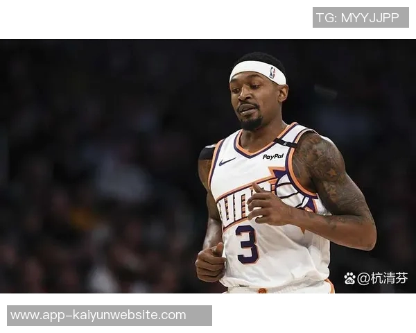 比尔谈球队表现差异反弹战胜太阳27分展现努力程度