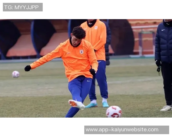 李小恒若持续进步或将在泰山队中发挥更关键作用 李小恒若持续进步或将在泰山队中发挥更关键作用