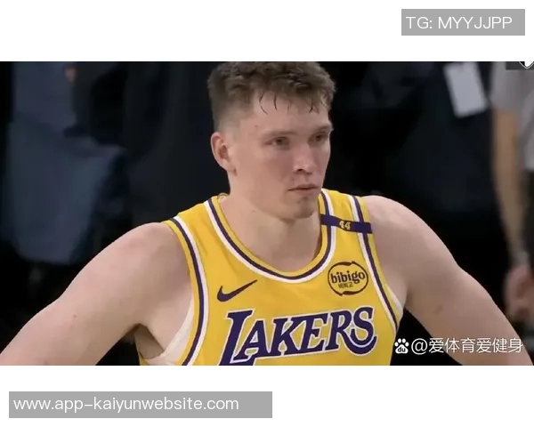 雷迪克谈首发阵容调整詹姆斯缺阵让球队选择变得更加复杂 雷迪克谈首发阵容调整詹姆斯缺阵让球队选择变得更加复杂