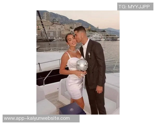 C罗与乔治娜计划明夏在马德拉岛举行盛大婚礼庆祝世界杯后幸福生活