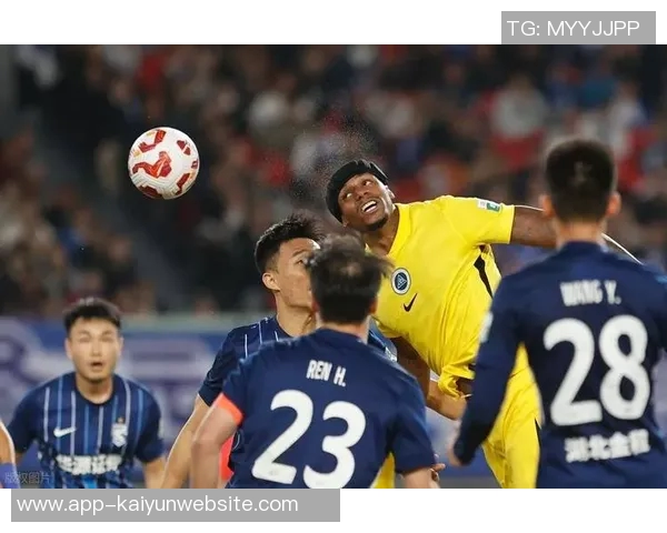 陈涛谈球队差距与韦斯利支点作用努力创造更多进攻机会 陈涛谈球队差距与韦斯利支点作用努力创造更多进攻机会