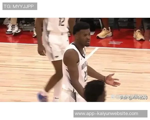 哈利伯顿称赞杨瀚森传球能力强调他能迅速适应NBA比赛节奏 哈利伯顿称赞杨瀚森传球能力强调他能迅速适应NBA比赛节奏